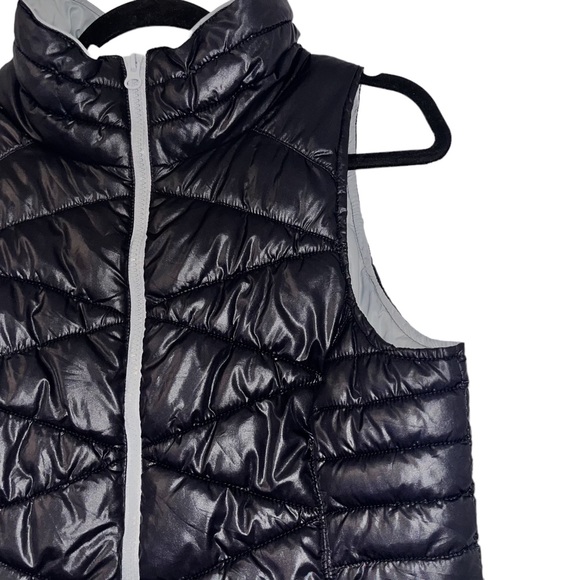 Black Quilted Puffer Vest - Picture 4 of 4